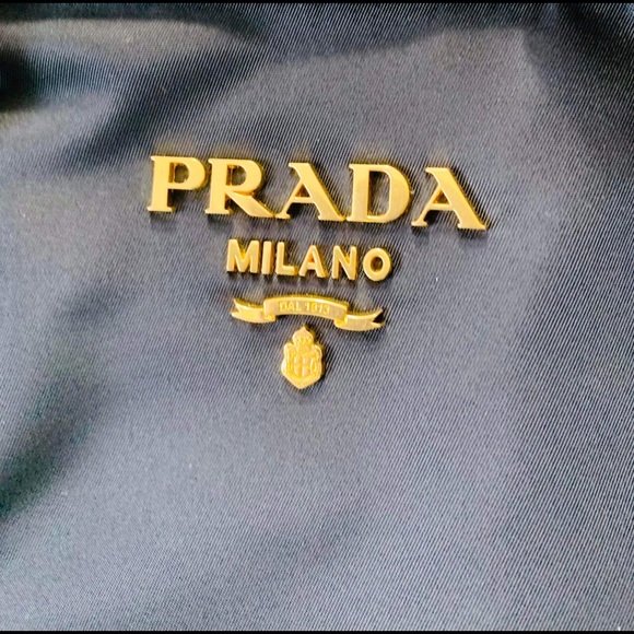 🌺 PRADA nylon leather bag 🌺 ON SALE - Picture 8 of 9